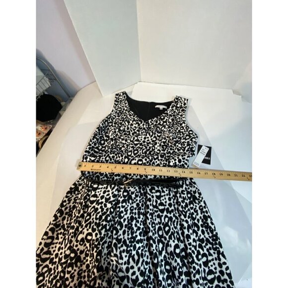 Sandra Darren Fit & Flare Dress Women's Size 12 Black & White Animal Print NWT - Picture 7 of 11